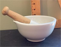 Apilco mortar and pestle