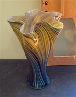 Art glass handkerchief vase
