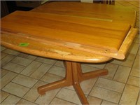 Wood table with 2 leaves