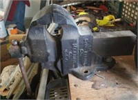 Chas. Parker Co. Large Metal Vice