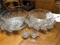 2 Punch bowls, plater, 14 punch cups