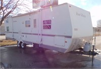 2006 THOR 'FOUR WINDS" BP TRAVEL TRAILER