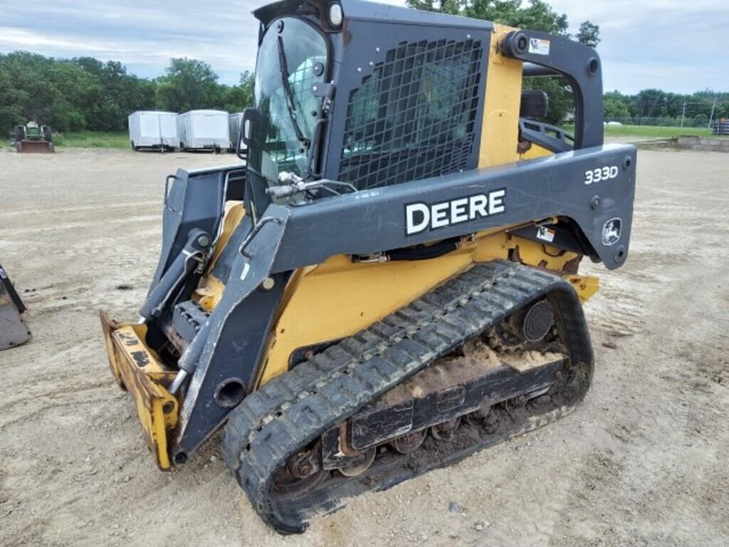 2012 John Deere 333D, 2,087 Hrs. showing, cab,