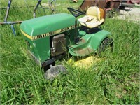 John Deere 116 Lawn Tractor (as is)