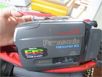 Vtg. Panasonic Palmcorder IQ & Assessories