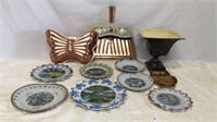 Vtg State Collector Plates, Dust Pan, etc
