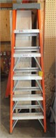 KELLER 6 FT FIBERGLASS LADDER