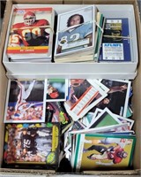 FLAT OF ASSORTED SPORTS TRADING CARDS