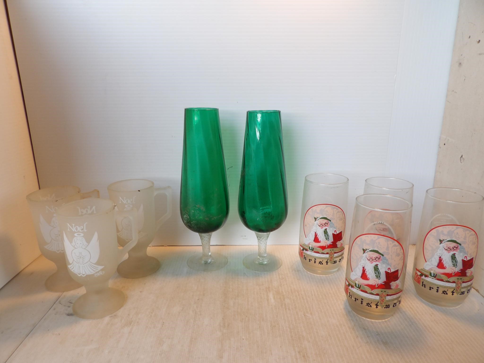 Beautiful Lot of Christmas Drinking Glasses