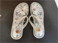 New Super Cute Jelly Flip Flops Sz 7