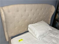 UPHOLSTERED HEADBOARD WITH MATCHING FOOTBOARD AND