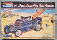 1929 Ford Street Rod Blue Bandito Model Kit