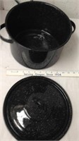 Enamel stock pot with lid