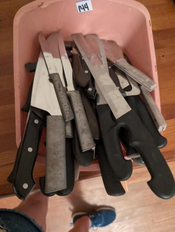 Lots of knives