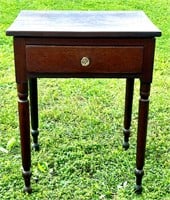 ANTIQUE SIDE TABLE w/ DOVE TAILED DRAWER