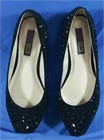 Ladies black flat shoes size 8 - As New