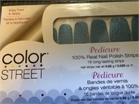 Colorstreet 
New in package 
Nail Polish strips