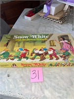 1977 Snow White and the seven dwarfs board game