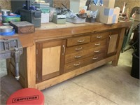 NICE GARAGE WOOD SHOP BENCH