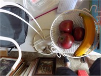 Banana holder and fruit basket
