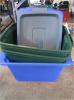 3 Plastic Bins w/Lids