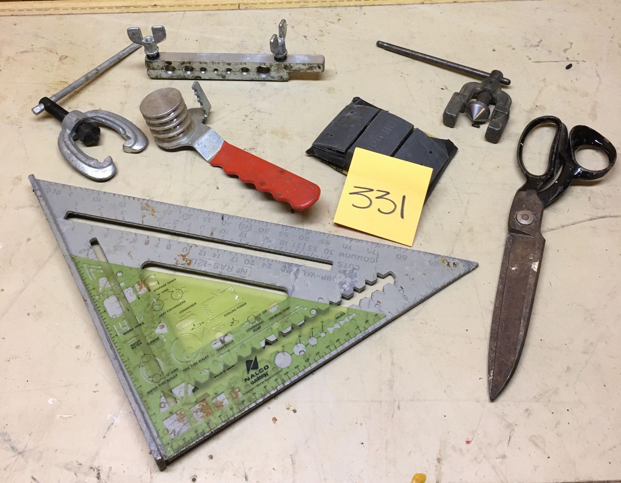 Assorted Measuring Lot