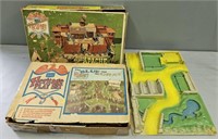 2 Heritage Play Sets & Plastic Board