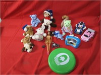Assorted beanie babies & other toys.