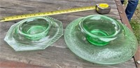 2 Green Depression Center Console Bowls