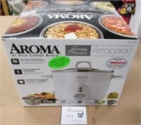 Aroma Stainless Steel 4-14 Cups Rice Cooker