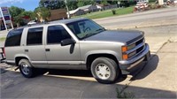 1998 Chevrolet Tahoe LS 268k Miles But Is Clean