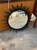 Garde Meubles Iron Art Mirror
