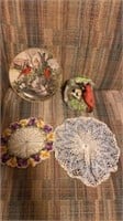 CARDINAL PLATE , FIGURINES, DOILES