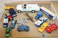 TRAY LOT OF TOY CARS,TRUCKS AND PLANES