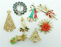 (8) CHRISTMAS BROOCH LOT