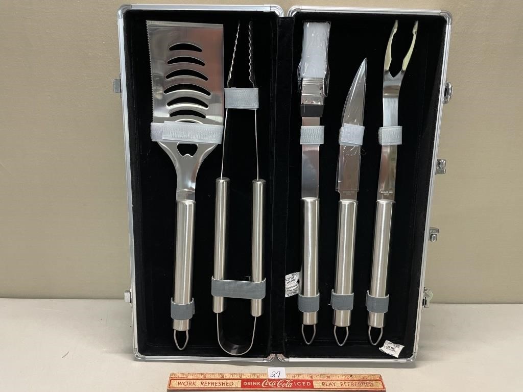 NEW BBQ TOOLS & STAINLESS CASE