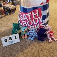 Bamm Beano's bears (5) & bag full of assorted toys