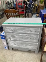 Chest of drawers