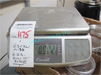 1X,ESCALI M136, 6KG DIGITAL SCALE W/ PWR SUPPLY