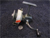 SPORT KING 204 SPINNING REEL