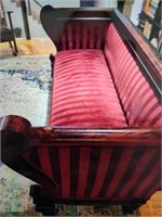 BEAUTIFUL ELEGANT RED STRIPPED COUCH WITH WOOD