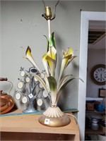 Vtg. Metal Flower Table Lamp