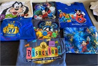 W - MIXED LOT OF  DISNEY GRAPHIC TEES (G386)