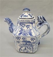 Asian Blue & White Porcelain Tea Pot vtg
