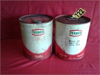 vintage Texaco oil can w/ oil