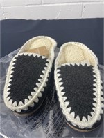 Size 8 Slippers
