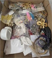 ASSORTED COSTUME JEWELRY