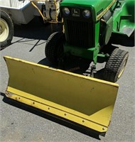 John Deere 112