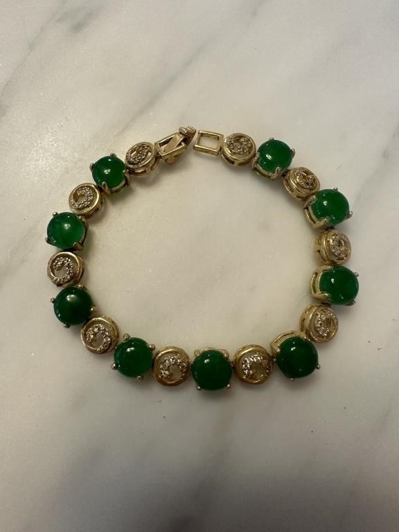 CHINESE JADE BRACELET NOTE