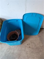 Tote w lid and plastic pot